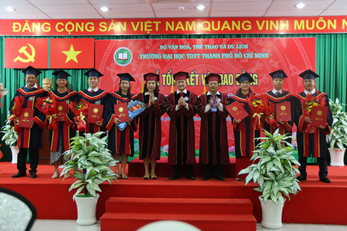 bet365ee
 Thê dục Thể thao TP. Hồ Chí Minh long trọng tổ chức Lễ tổng kết và trao bằng tốt nghiệp cho Nghiên cứu sinh, học viên cao học và sinh viên các khóa Đại học năm 2022.