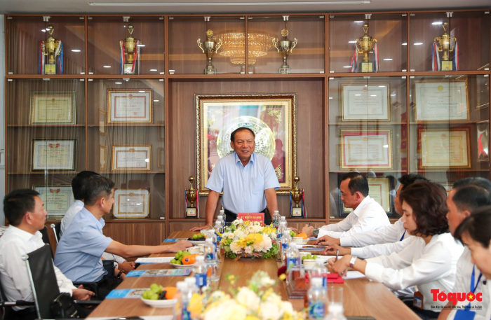 Bộ trưởng Bộ Văn hóa, Thể thao và Du lịch thăm và làm việc tại bet365ee
 Thể dục thể thao TP. Hồ Chí Minh.